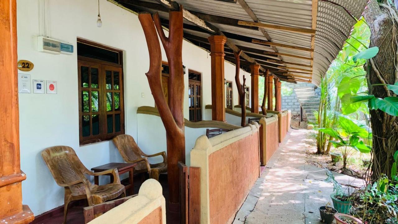 Sisira Natural Lodge Sigirîya Extérieur photo